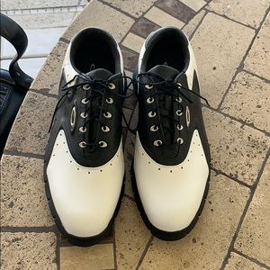 Oakley Men’s Golf shoes New never worn